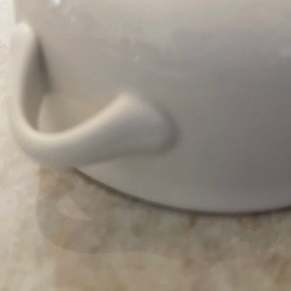 Villeroy & Boch white porcelain soup bowl double handles 4-1/4” - Picture 13 of 13